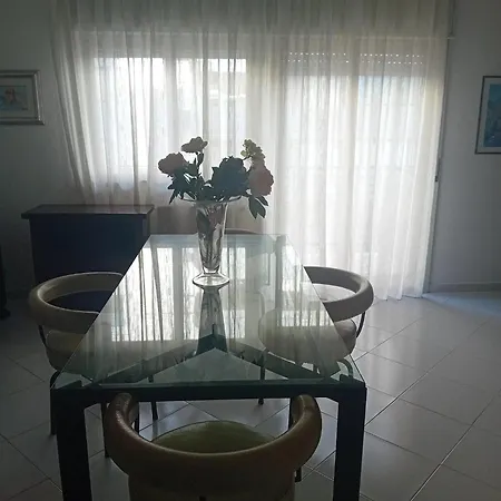Antonino Daniele Cialona *